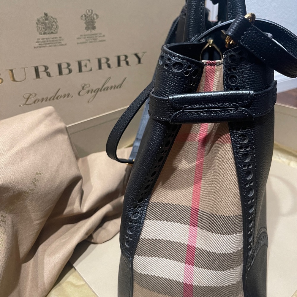 Burberry Large Brogues Banner Tote Leather House Check Canvas- dust bag and box - Picture 2 of 11